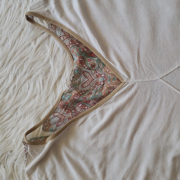 Artsy top - Picture 7 of 8